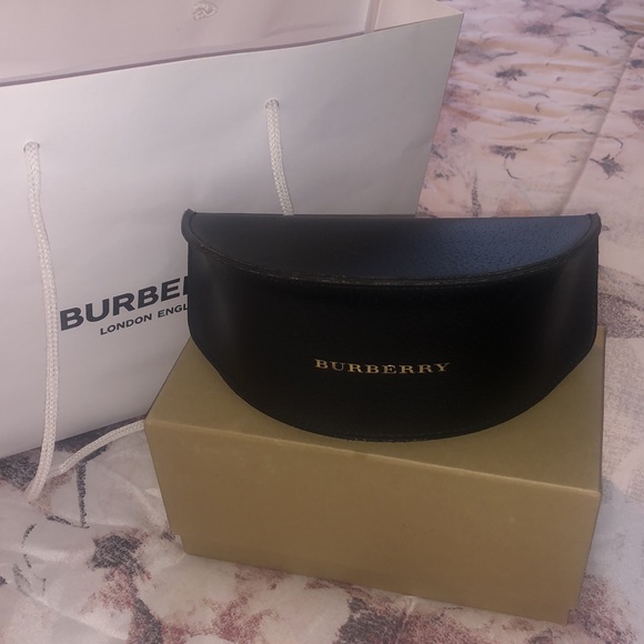Authentic Burberry Sunglasses - Picture 3 of 8